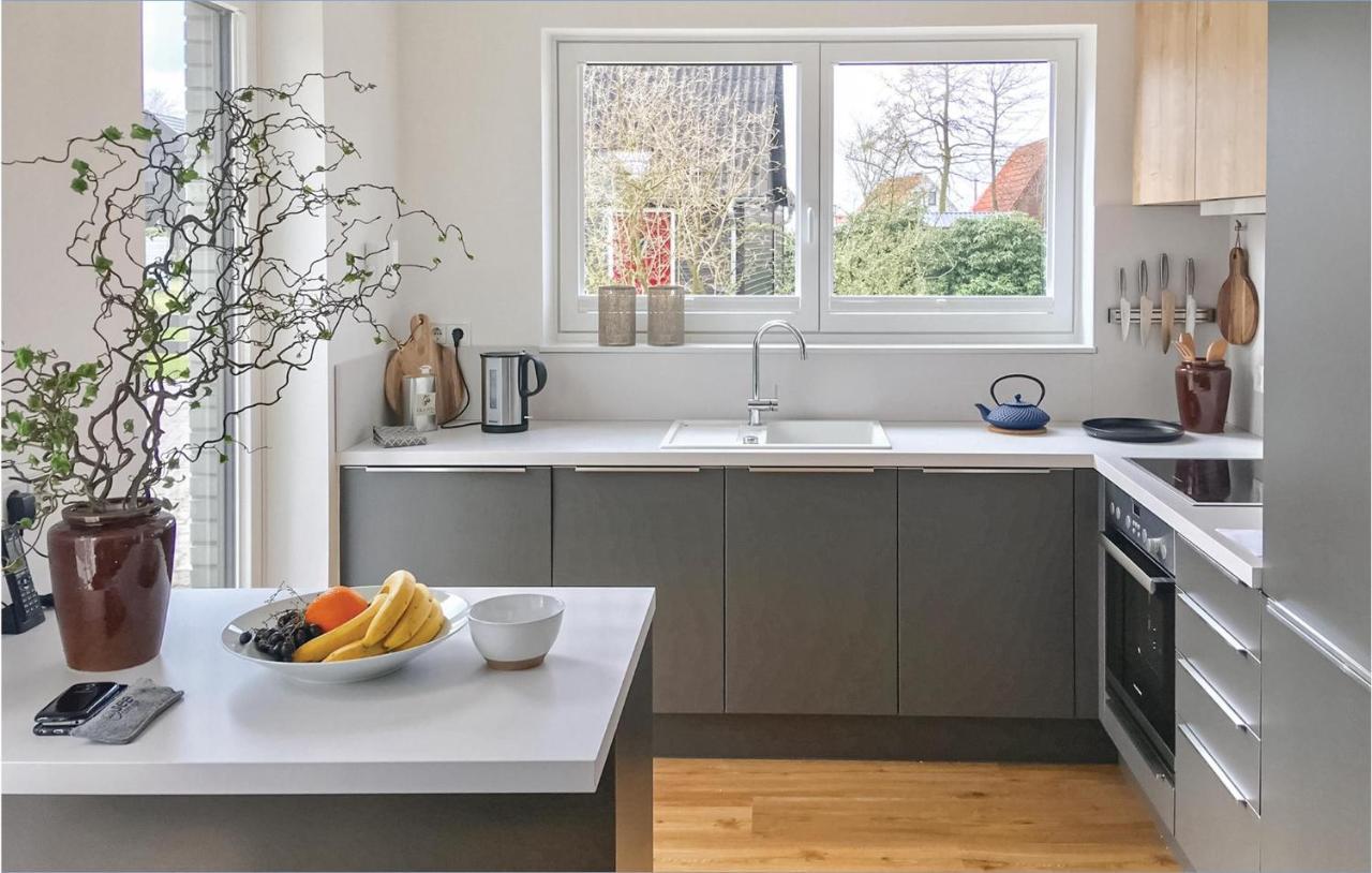 Awesome Home In Lembruch-Duemmer See With Kitchen Экстерьер фото