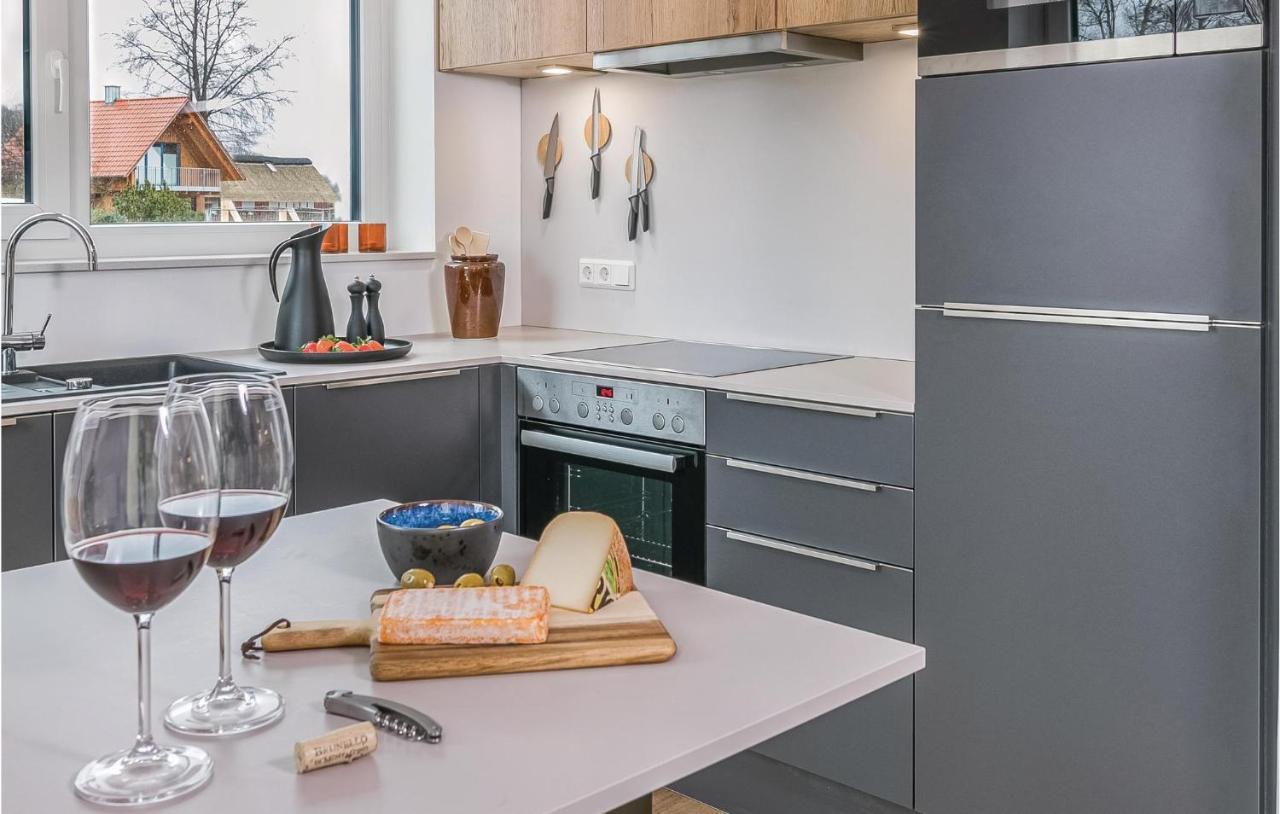 Awesome Home In Lembruch-Duemmer See With Kitchen Экстерьер фото