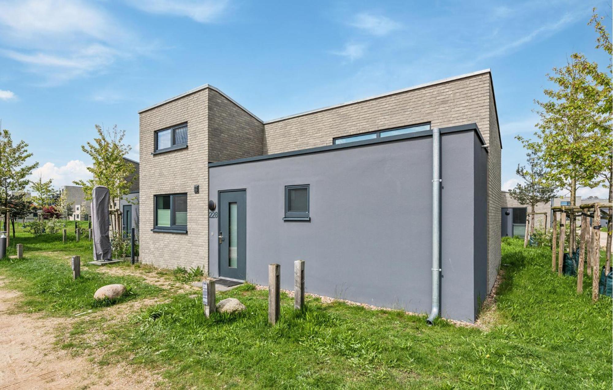 Awesome Home In Lembruch-Duemmer See With Kitchen Экстерьер фото