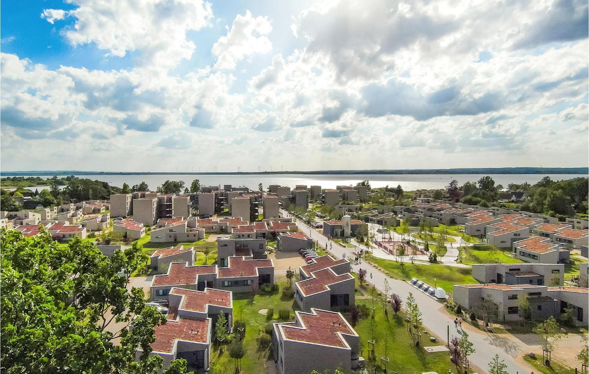 Awesome Home In Lembruch-Duemmer See With Kitchen Экстерьер фото